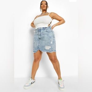 PLUS SIZE-24 ACID WASH DISTRESSED DENIM SKIRT